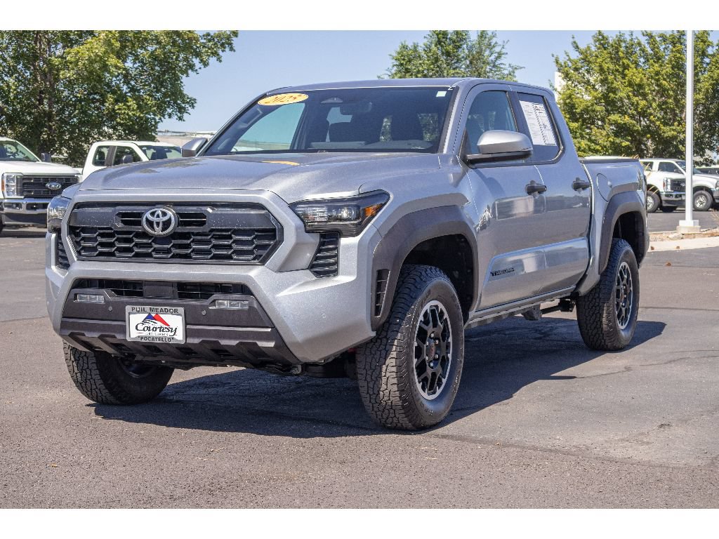Used 2025 Toyota Tacoma TRD Off-Road w/ TRD Off Road Upgrade Package AWD/4WD image 7