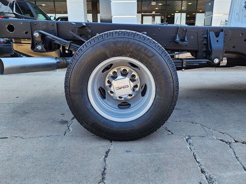 New 2026 GMC Sierra 3500 Pro w/ Convenience Package image 48