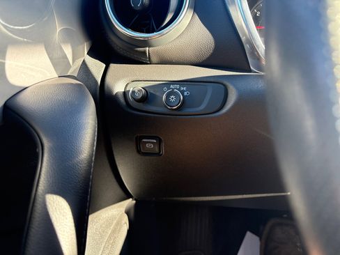 Used 2021 Chevrolet Blazer LT image 15