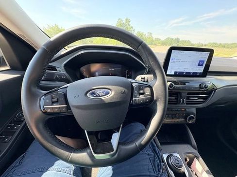 Used 2023 Ford Escape Active w/ Cold Weather Package FWD image 13