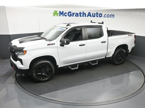 Used 2024 Chevrolet Silverado 1500 LT Trail Boss w/ LT Trail Boss Premium Package AWD/4WD image 22