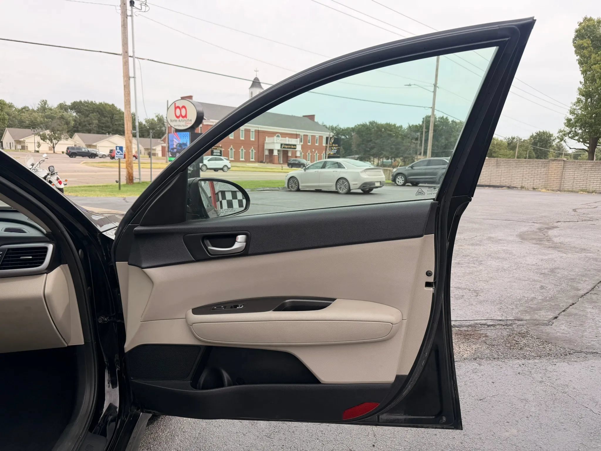 Used 2016 Kia Optima LX FWD image 28