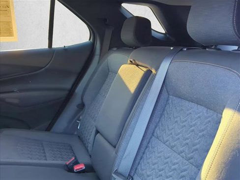 Used 2024 Chevrolet Equinox LT image 19