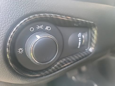 Used 2019 Jeep Renegade Sport w/ Sport Appearance Group AWD/4WD image 15
