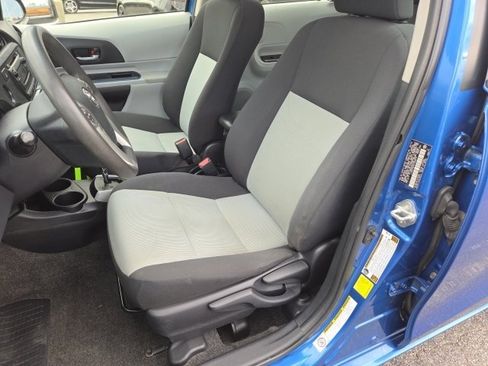 Used 2013 Toyota Prius C Two image 12