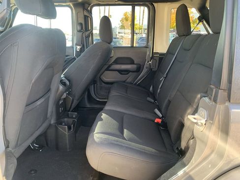 Used 2023 Jeep Wrangler Sahara image 23