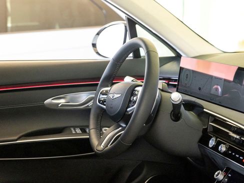 Used 2026 Genesis GV70 2.5T image 29