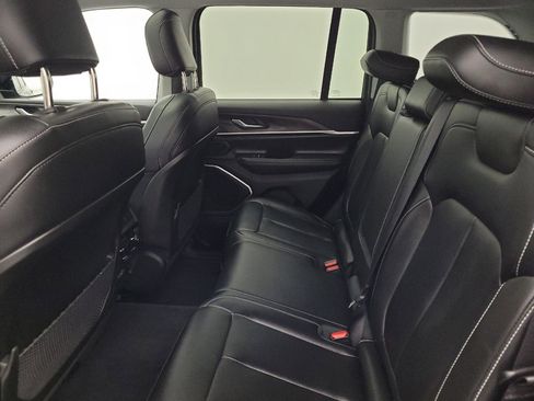 Used 2023 Jeep Grand Cherokee 4WD 4xe image 18