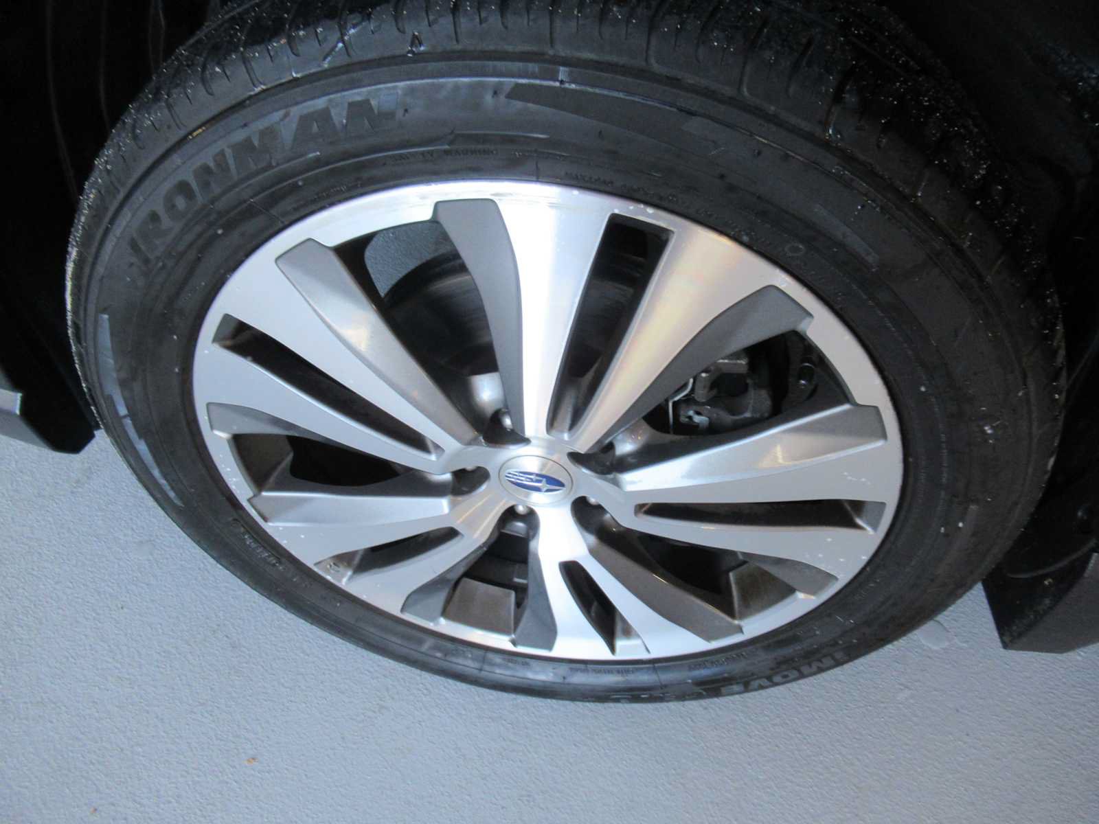 Used 2021 Subaru Ascent Limited AWD/4WD image 10