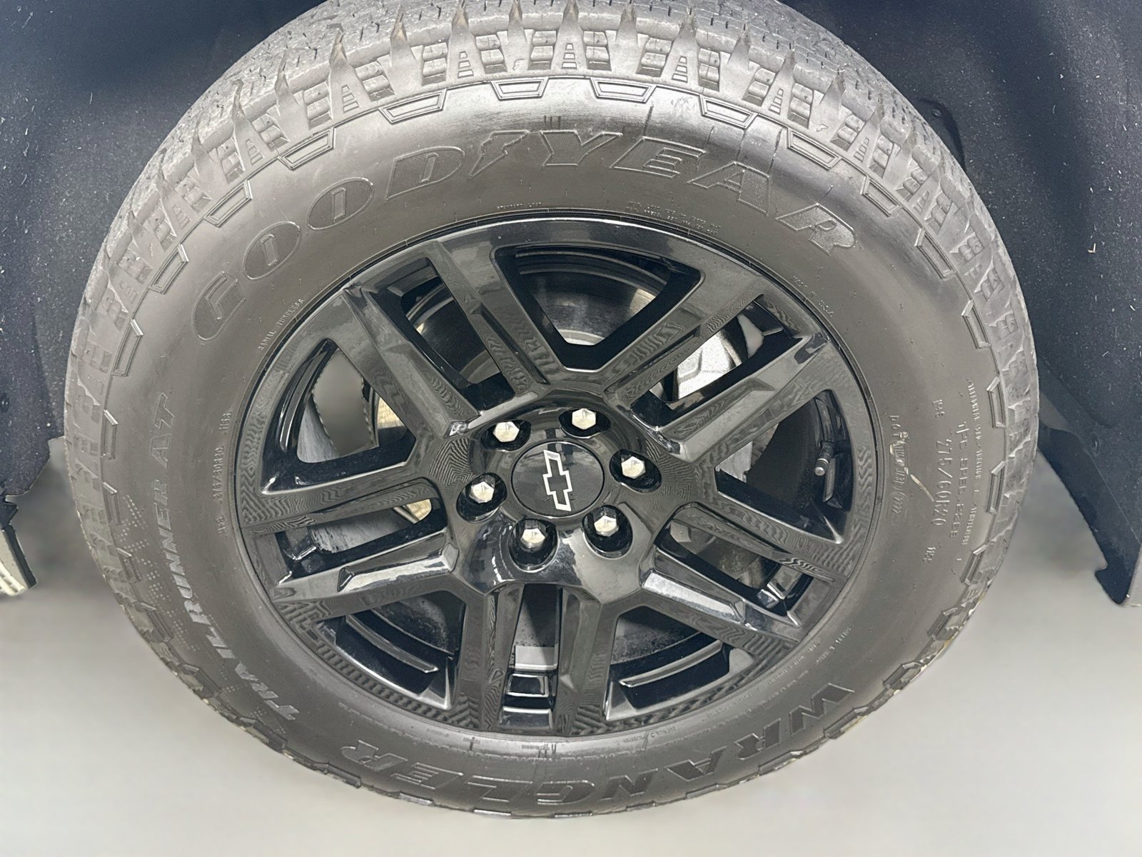 Used 2022 Chevrolet Silverado 1500 RST AWD/4WD image 29