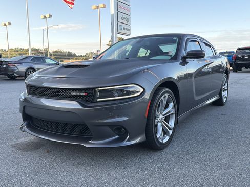 Used 2022 Dodge Charger GT w/ Plus Group image 2