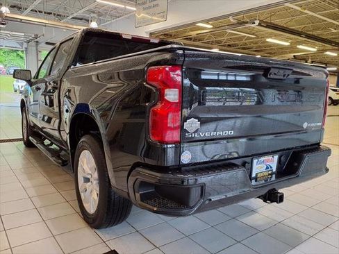 Used 2022 Chevrolet Silverado 1500 Custom AWD/4WD image 5