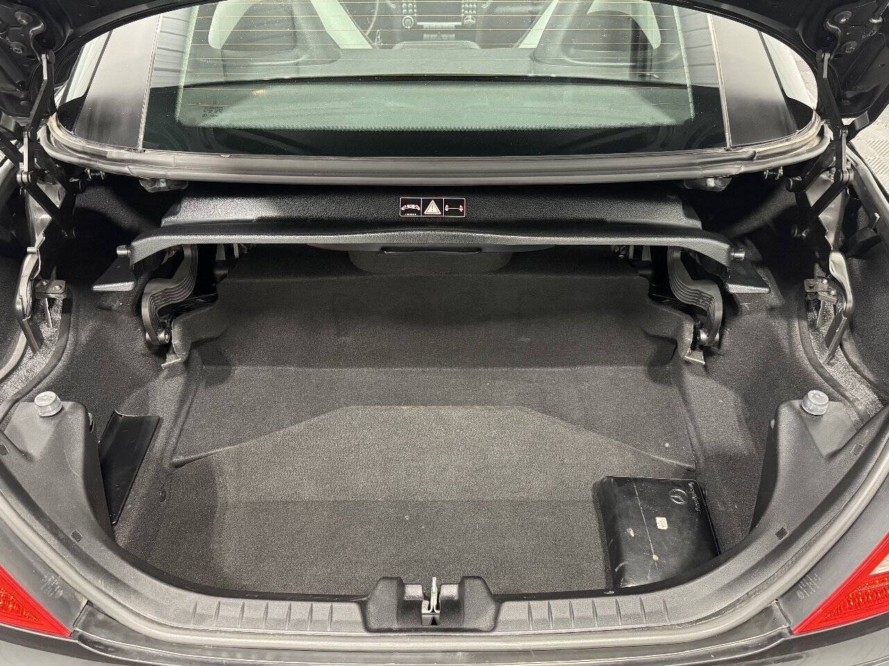 Used 2005 Mercedes-Benz SLK 350 image 8
