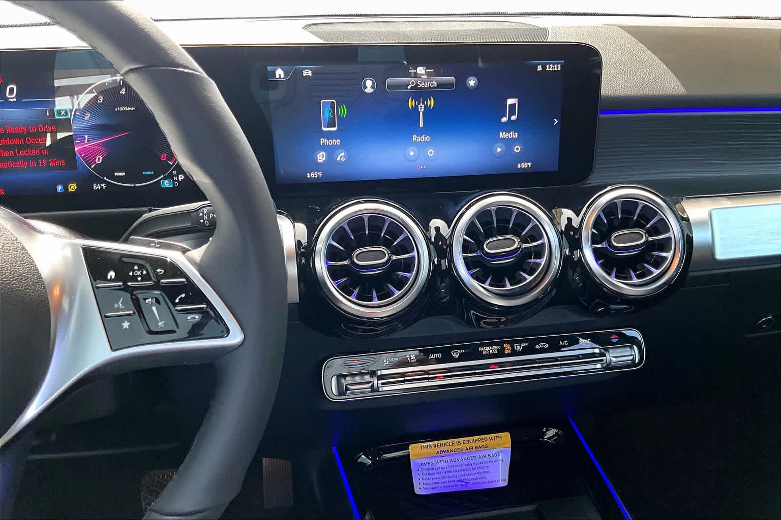 Used 2026 Mercedes-Benz GLB 250 image 9