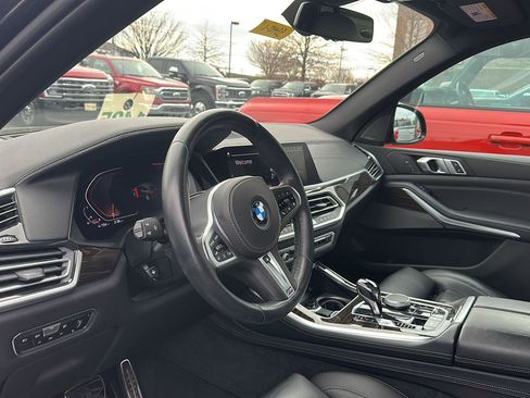 Used 2020 BMW X5 xDrive40i w/ M Sport Package image 3