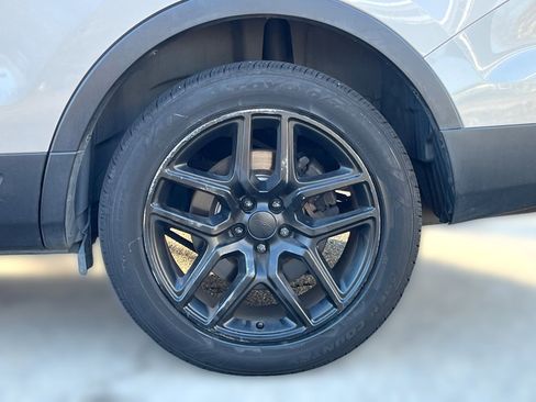 Used 2016 Ford Explorer Sport w/ Equipment Group 401A image 6