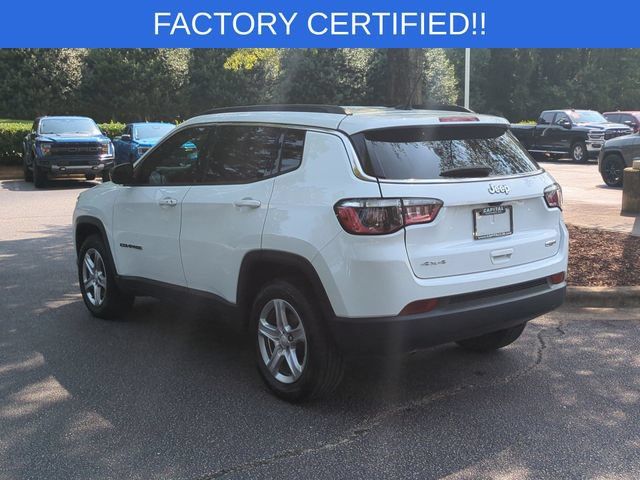 Certified 2024 Jeep Compass Latitude AWD/4WD image 3