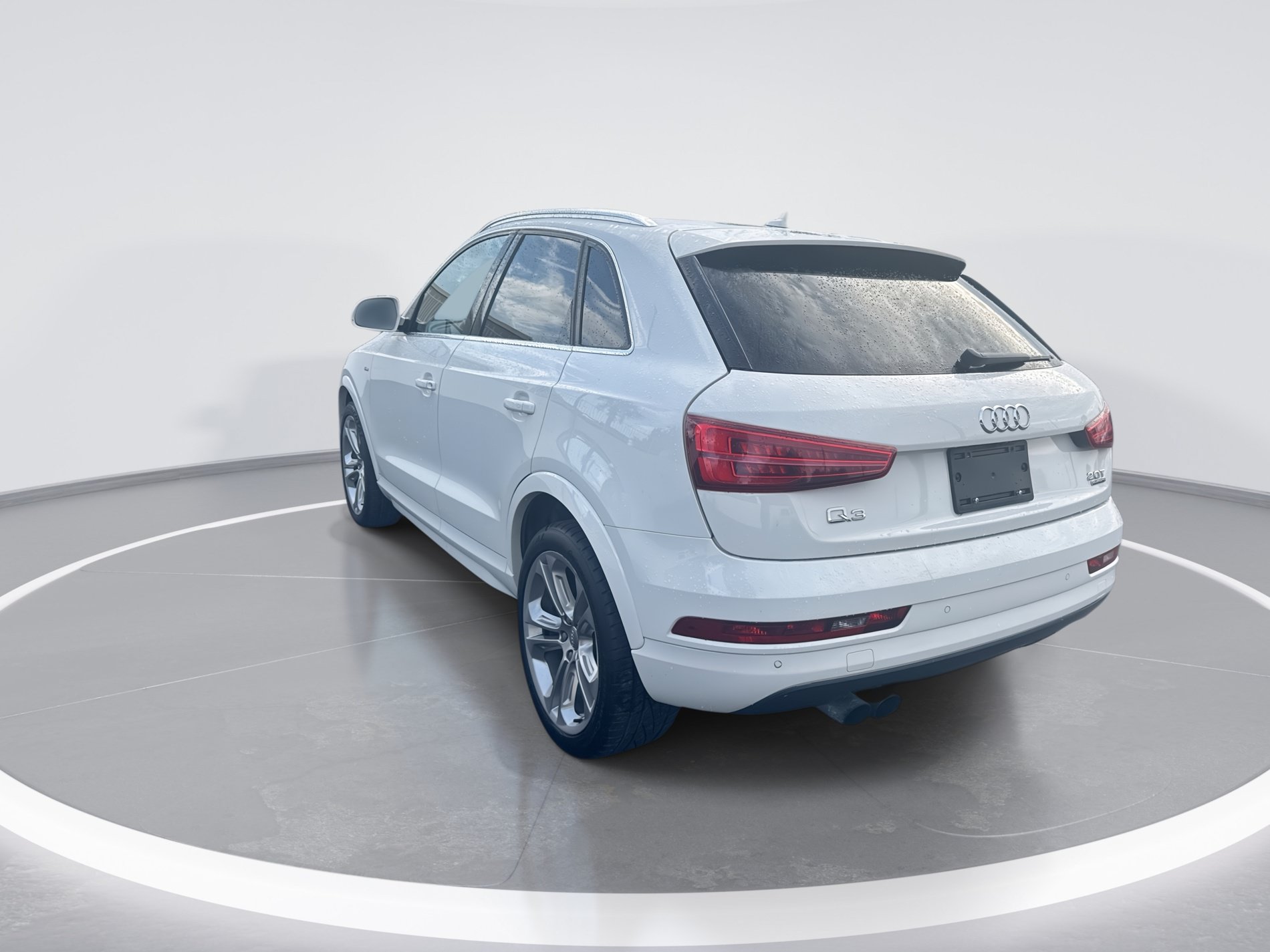 Used 2018 Audi Q3 2.0T Premium Plus w/ Premium Plus Package AWD/4WD image 6