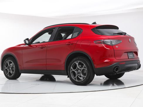 Used 2026 Alfa Romeo Stelvio Sprint w/ Convenience Package AWD/4WD image 3