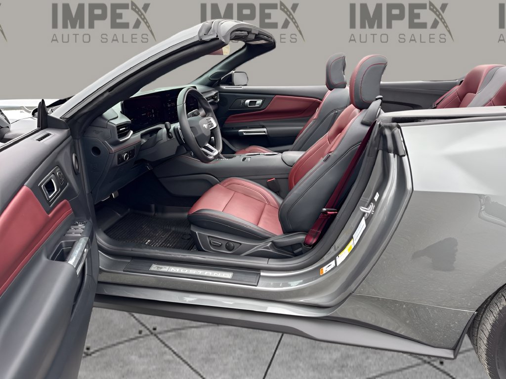 Used 2025 Ford Mustang GT Premium RWD image 10