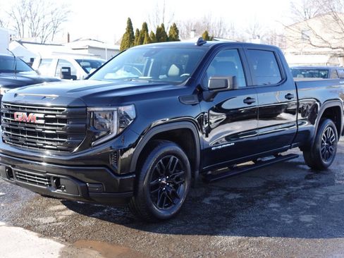 Used 2024 GMC Sierra 1500 Pro w/ Graphite Edition image 1