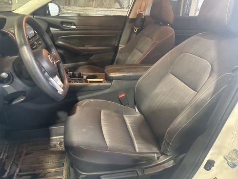 Used 2022 Nissan Altima 2.5 S image 5