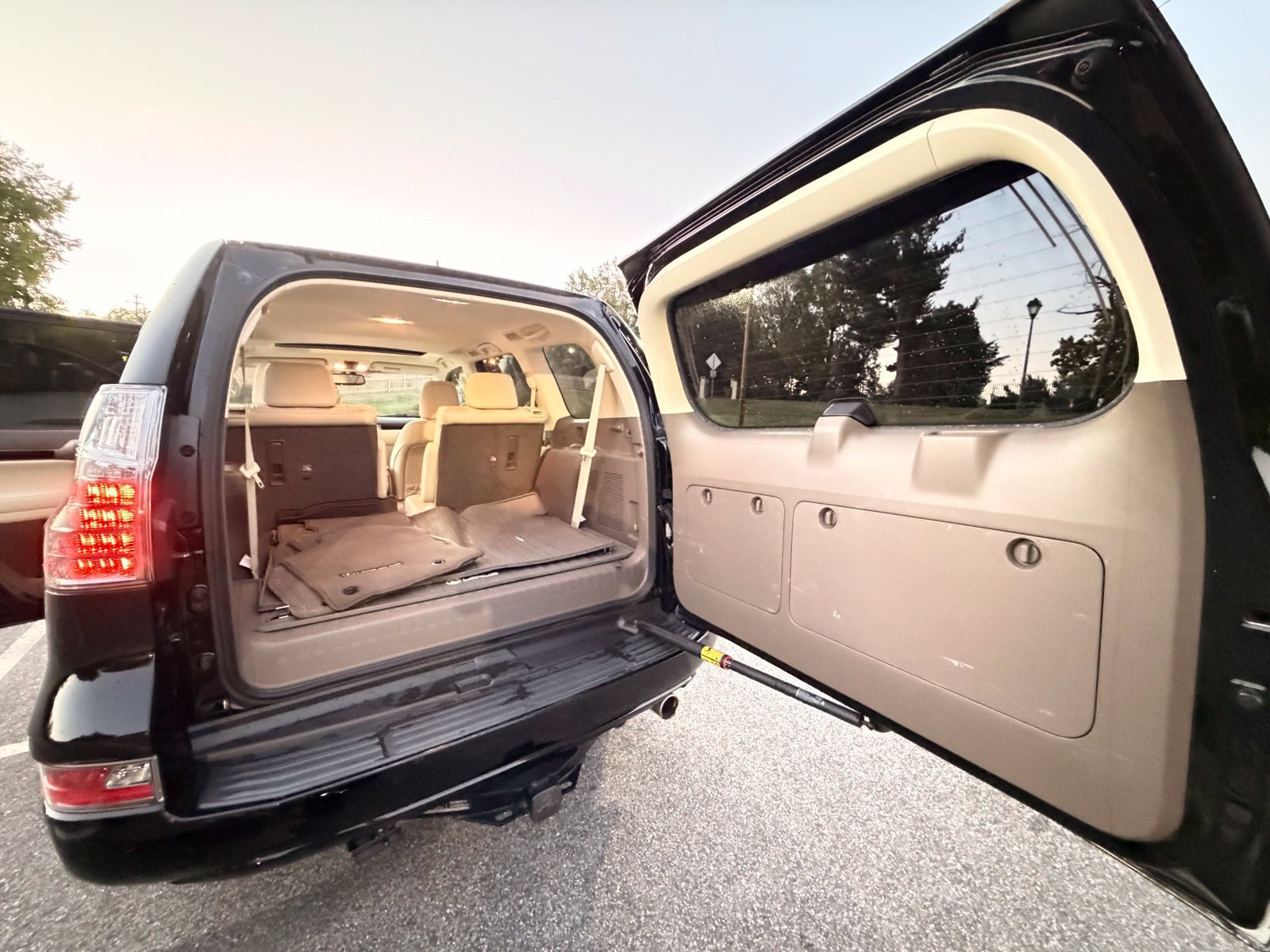 Used 2019 Lexus GX 460 Premium AWD/4WD image 42