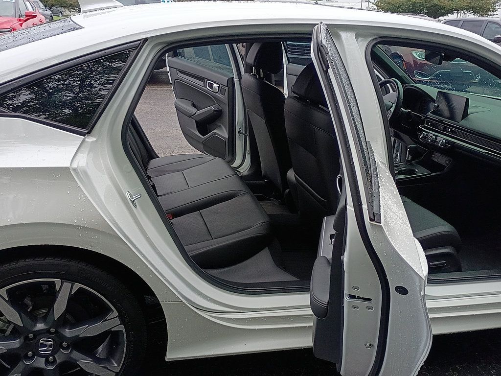 Certified 2025 Honda Civic Sport Touring image 14