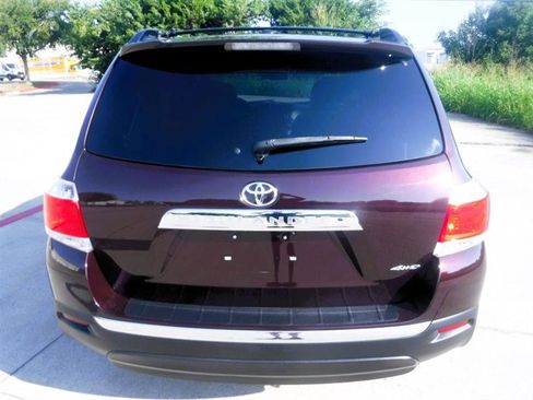 Used 2013 Toyota Highlander Limited image 16