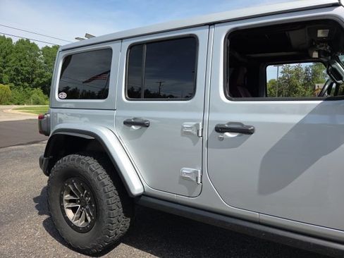 Used 2024 Jeep Wrangler Unlimited Rubicon 392 AWD/4WD image 11