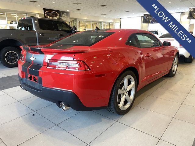 Used 2015 Chevrolet Camaro SS w/ RS Package RWD image 4