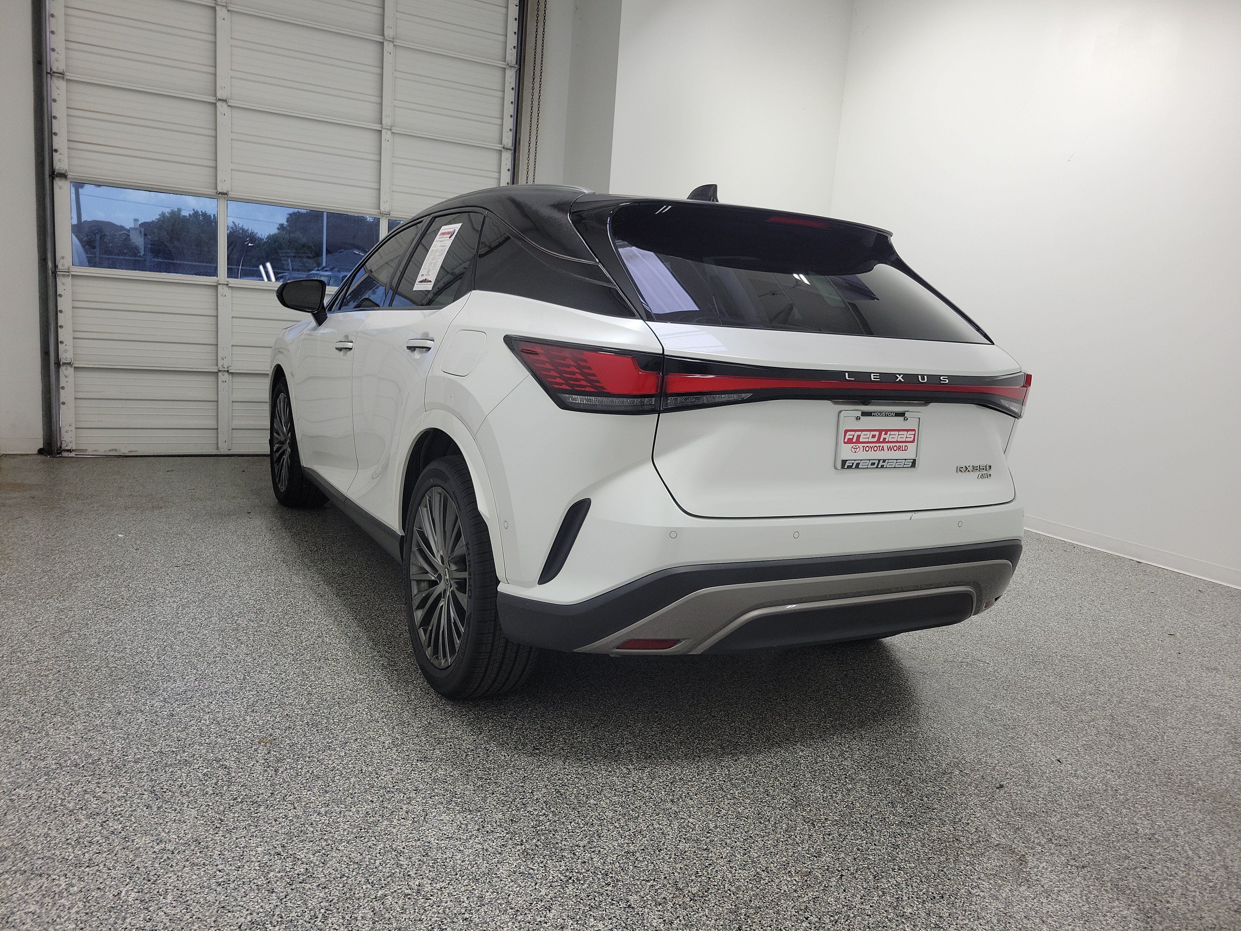 Used 2023 Lexus RX 350 AWD w/ Accessory Package (Z1) image 4