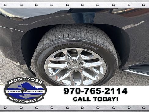 Used 2020 Chevrolet Suburban Premier AWD/4WD image 12