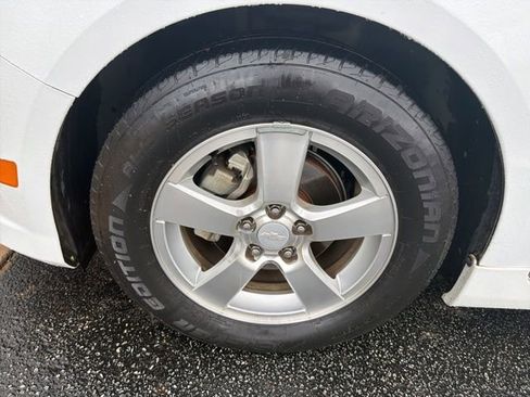 Used 2013 Chevrolet Cruze LT w/ RS Package image 8