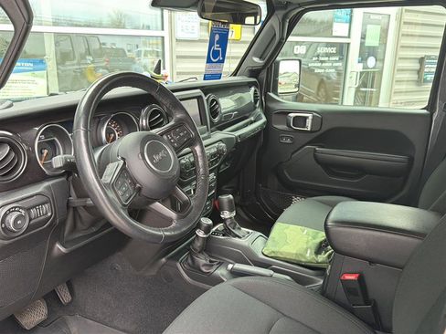 Used 2021 Jeep Wrangler Unlimited Sport image 11