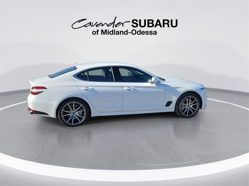 Used 2025 Genesis G70 2.5T image 8