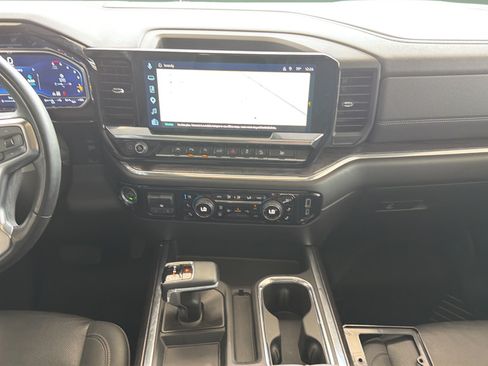 Used 2024 Chevrolet Silverado 1500 LTZ w/ LTZ Premium Package AWD/4WD image 8