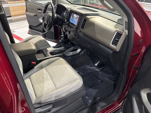 Used 2022 Nissan Frontier SV AWD/4WD image 33