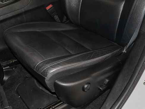 Used 2022 Jeep Grand Cherokee Limited AWD/4WD image 24
