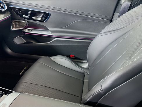 Certified 2024 Mercedes-Benz CLE 300 4MATIC Coupe image 26