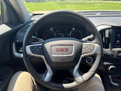 Used 2023 GMC Terrain SLE w/ Driver Convenience Package FWD image 27