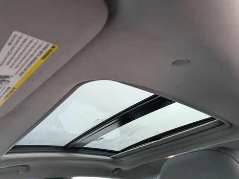 Used 2020 Chevrolet Malibu LT w/ Leather Package image 17