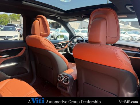 Certified 2025 Mercedes-Benz GLC 300 4MATIC image 27