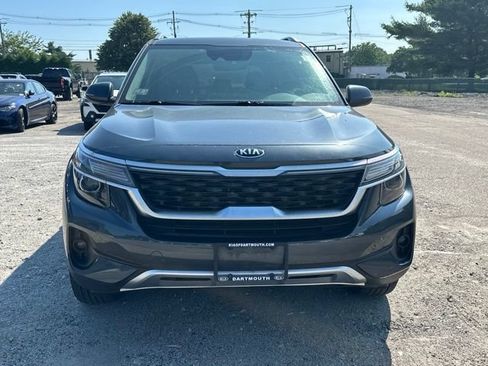 Used 2021 Kia Seltos EX AWD/4WD image 2