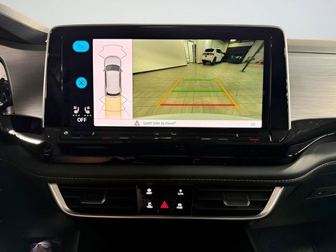 New 2026 Volkswagen Atlas Cross Sport SE AWD/4WD image 16