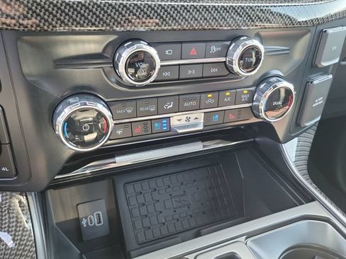 New 2025 Ford F150 Lariat w/ Equipment Group 501A Mid AWD/4WD image 33