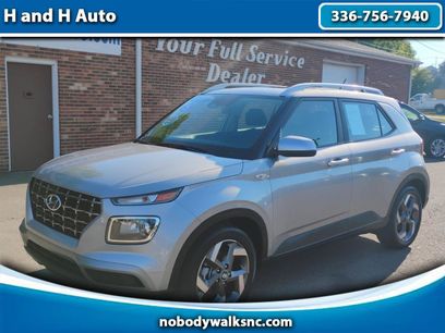Used 2025 Hyundai Venue SEL