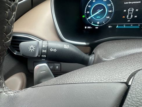 Used 2023 Hyundai Santa Fe Limited w/ Cargo Package image 35