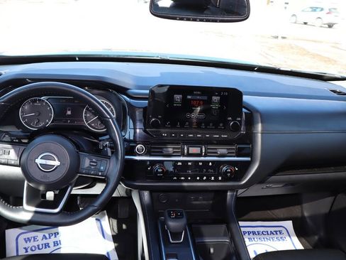 Used 2022 Nissan Pathfinder SL w/ SL Premium Package image 7