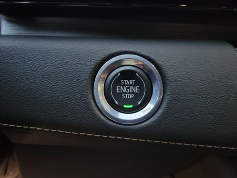 Used 2023 Cadillac Escalade ESV Premium Luxury w/ LPO, Floor Liner Package AWD/4WD image 36